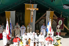 Festgottesdienst zum 1.000 Todestag des Heiligen Heimerads auf dem Hasunger Berg (Foto: Karl-Franz Thiede)